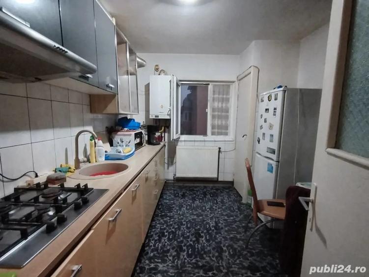 Apartament spa?ios cu 2 camere de vanzare Zona Sagului-Dambovi?a, aproape de Turist. - 4