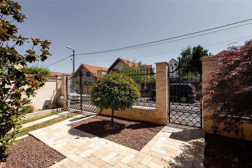 RECO Vila cu 5 camere str. Apateului- zona Nufarul - 55