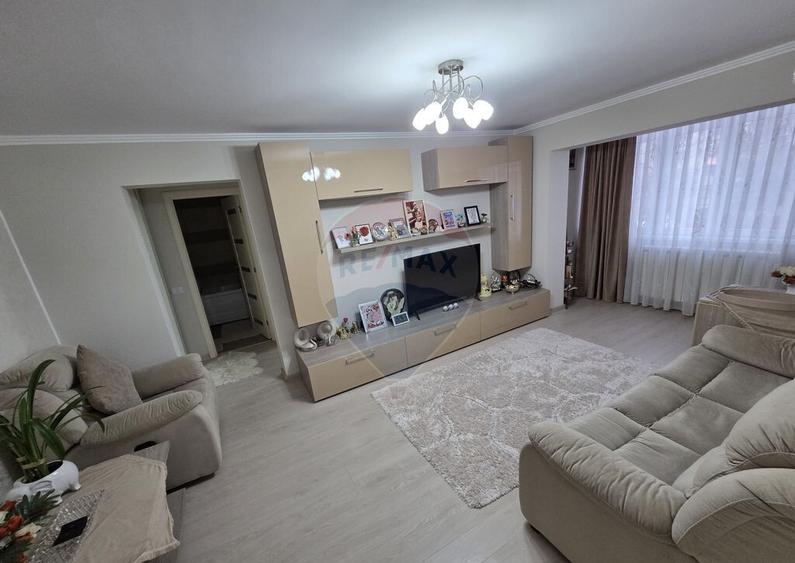 Apartament 2 camere Bld. Bucuresti - 11