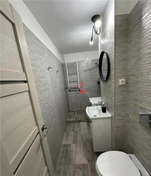 Garsoniera zona Vitan Casa de Pensii - 8