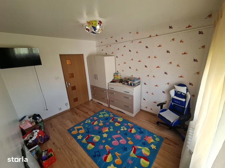 Vand apartament 5 camere Micalaca Str Abrud,2b.Decomandat,Spatios100mp - 7