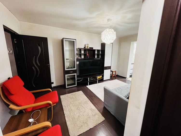 Vand apartament 2 camere Vitan/ Bobocica - 1