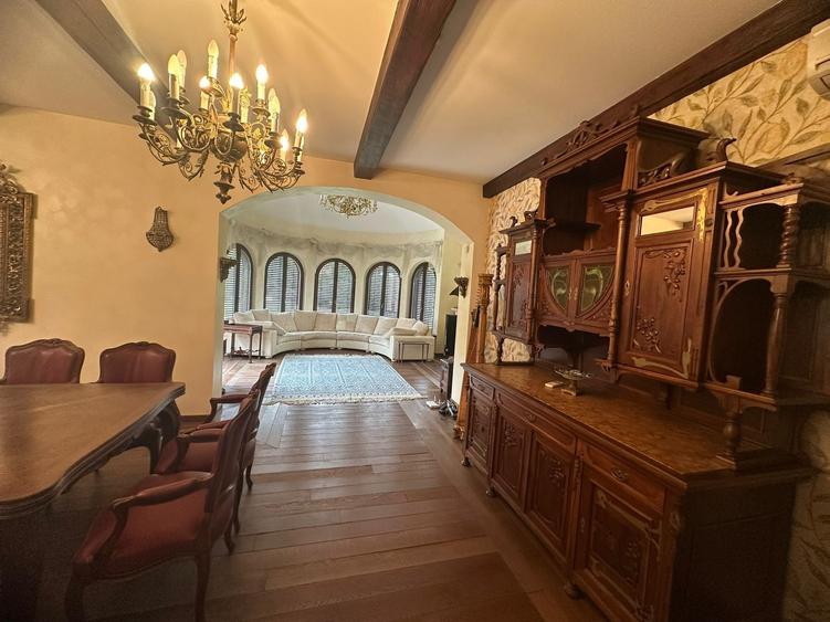 Casă individuală cu 8 camere cu Piscina în Corbeanca