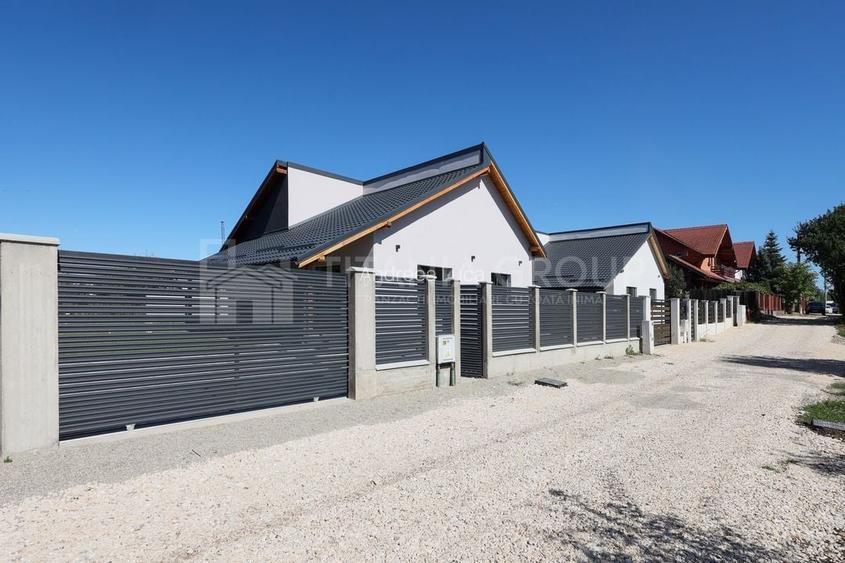 Casa moderna cu 3 camere, toate utilitatile - Harman, Brasov