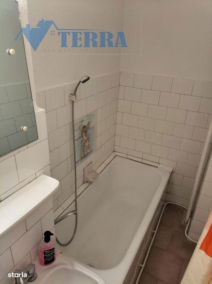 Garsoniera Robea - Etaj 2 - Centrala proprie - Fara comision - 8