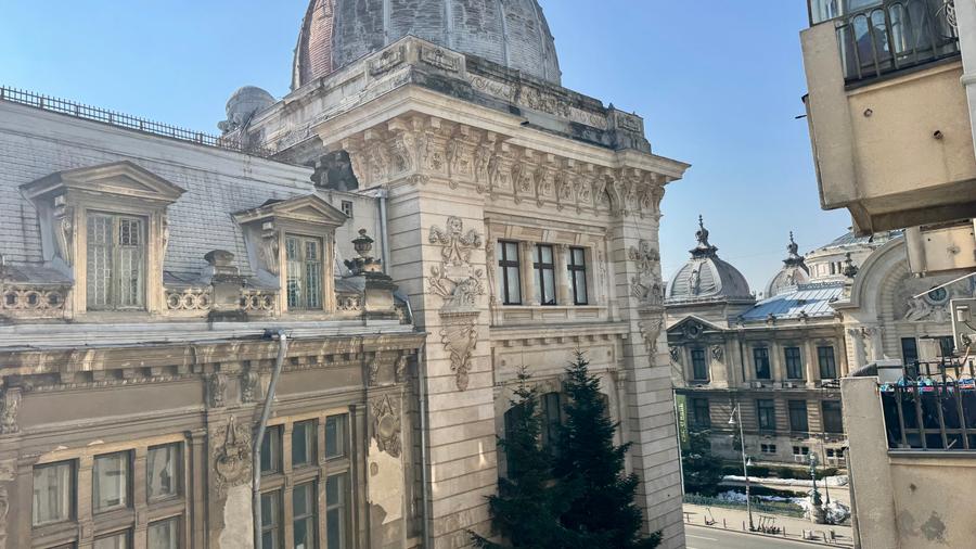 Vis avis cladire CEC, bloc 1980, unic, f. rar in piata - 16