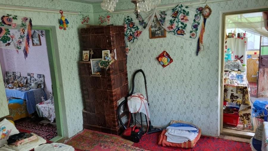 Casa batraneasca din caramida - 2