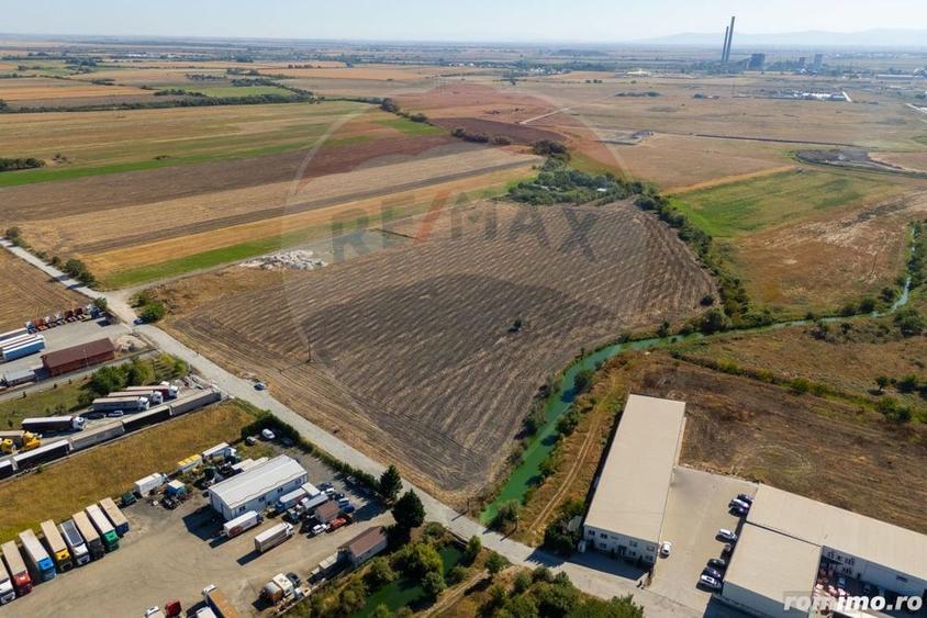 Investi?ie Arad: 20.000 mp teren cu utilita?i ?i acces drum - 10