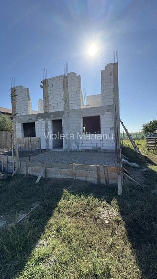 Vand casa in construc?ie Ciulnita, Ialomi?a Vand casa in construc?ie Ciulnita, Ialomi?a