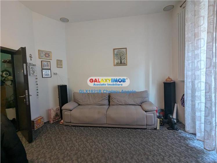 Armeneasca etaj vila 5 camere ,suprafata 200 mp, loc parcare - 9