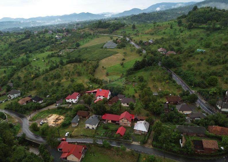 De vanzare casa din caramida cu teren zona Pensiun... - 6