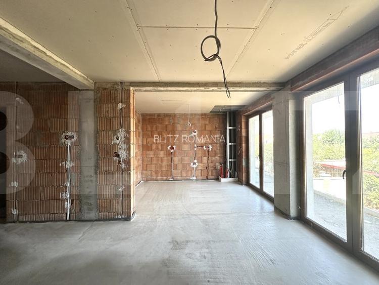 Apartament cu 3 camere, etaj intermediar, terasa, Braytim Apartament cu 3 camere, etaj intermediar, terasa, Braytim