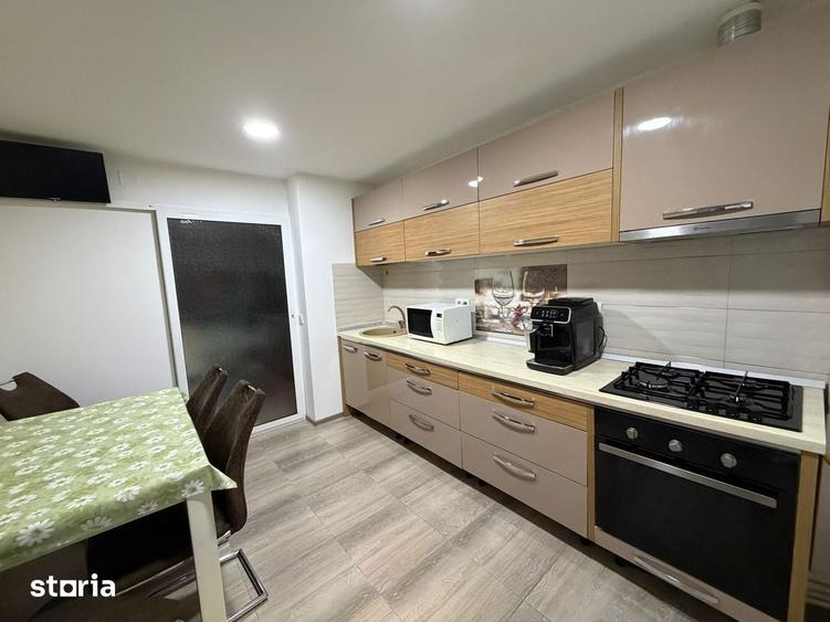 Apartament de vanzare 2 camere Micro 20 - 3