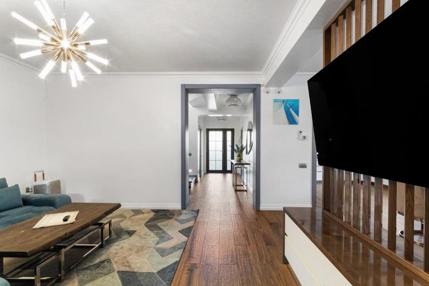 Casa eleganta 4 camere in zona Hanul Piratilor – 236 mp, teren 350 mp, mobilata - 13