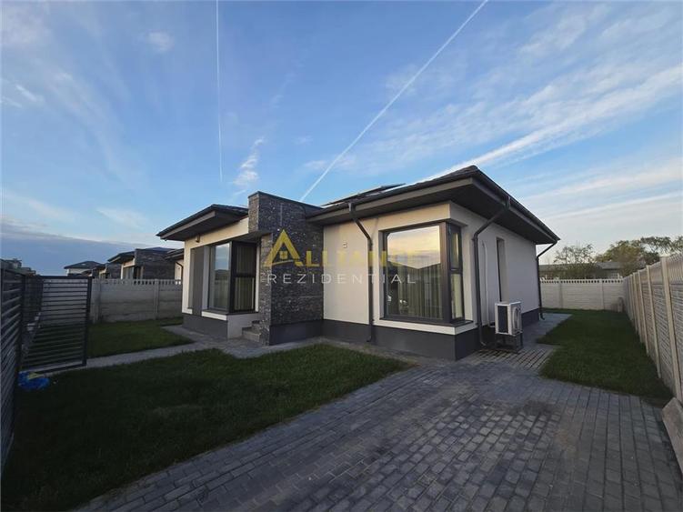 Casa semimobilata- 3 camere - 2 bai - 370 mp teren- pod - beci-pompa de caldura - 1