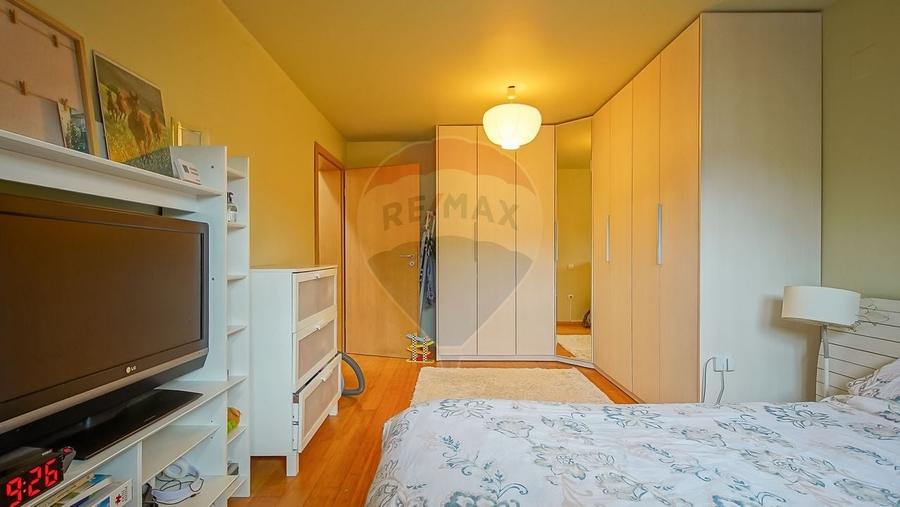3 camere tip casă, parcare proprie, pod și magazie, Str. Lungă - 17