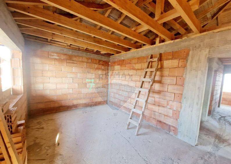 Casa si 74000 metri patrati teren - 7