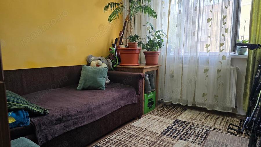 Apartament 4 camere in Deva, zona Progresul langa Sc Gen Nr 2, et 3 - 15