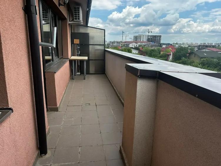 Garsoniera spatioasă de închiriat în zona Grand Arena - 11