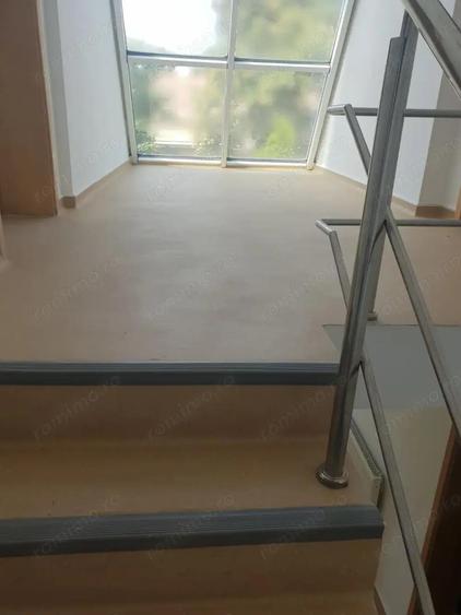 Ofer la inchiriere SAD zona centrala Balcescu-Rusu Sireanu, P+1+M, 200 mp utili, 10 camere + 4 bai - 3