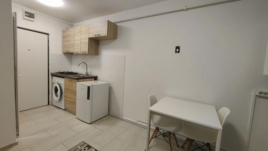 Persoana fizica garsoniera langa Dedeman camera de camin - 3