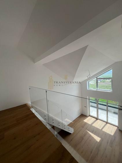 Apartament 4 camere, suprafata generoasa - 5