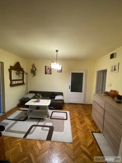 Vand casa in centrul Ghirodei sau schimb - 5