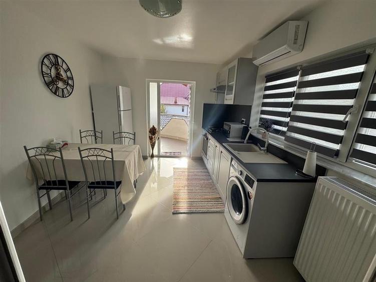 Garsoniera 45 mp (FACTURI INCLUSE), curte+ foisor, parcare - 2