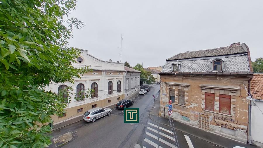 Apartament Ultracentral cu 3 camere, în stil Bauhaus, in Arad - 12