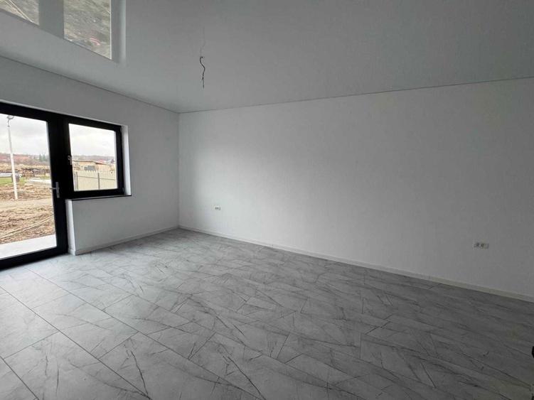 APARTAMENT IN VILA! curte si intrare privata! - 6