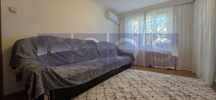Apartament cu 4 camere semidecomandat, mobilat în Dristor