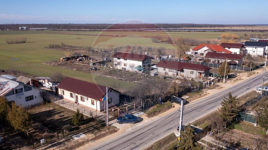 Vanzare teren intravilan 1056 mp si extravilan 8828mp Racari-DB - 1