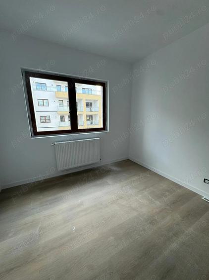 2 camere Metalurgiei Cartier Solar, liber - 2