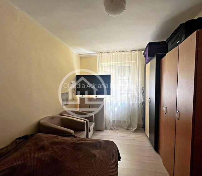 Apartament cu 1 camera de vanzare in zona Rogerius, Oradea