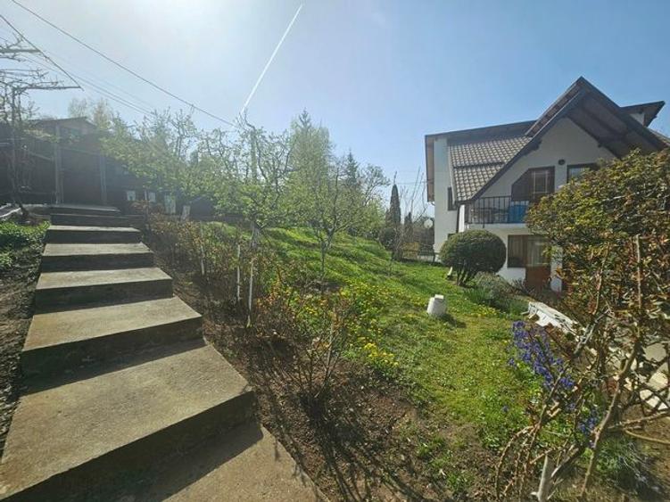 VILĂ ELEGANTĂ CU PRIVELIȘTE DEOSEBITĂ – VALENII DE MUNTE - 9