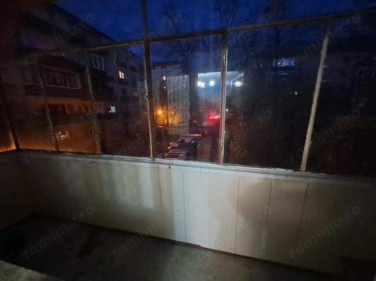 3 camere DECOMANDAT etaj 1 zona Bucovina cu 2 bai si 2 balcoane langa parcul Bucovina ... 72 mp - 1