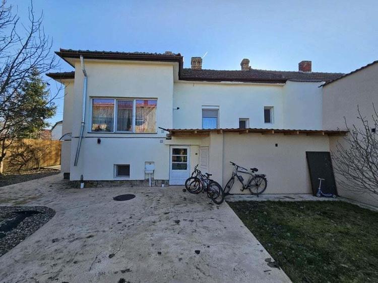 Casa mare, solida, Timisoara, D+P, 5 camere, 2 bai, Zona Lipovei - 1