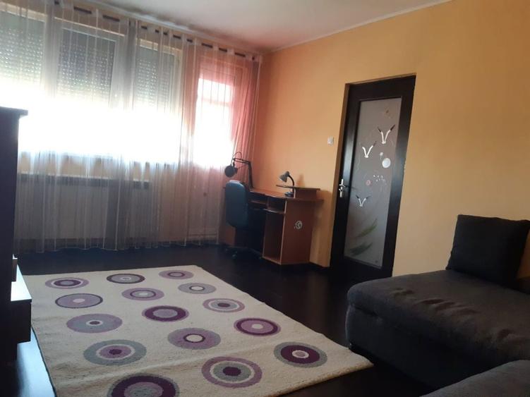 Inchiriez apartament 2 camere - 8