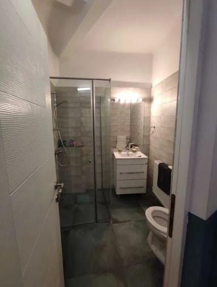 Piata Rosetti, METROU UNIVERSITATE,et 5/8, mobilat, utilat,CENTRALA PROPRIE,AC - 2