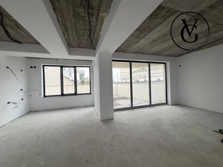 Vila noua  | vedere la lac | Constanța, Palazu Mare - 7