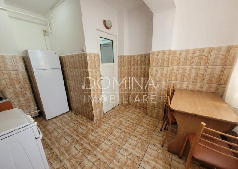 Apartament 2 camere, Aleea Plopilor, zona 9 Mai - 1