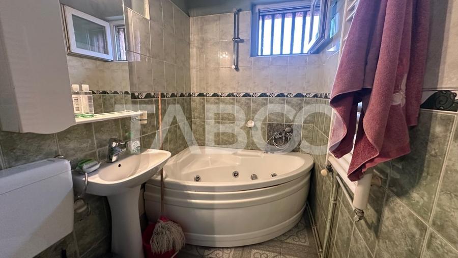 Apartament 3 camere 72 mpu 2 balcoane etaj intermediar Terezian Sibiu - 13