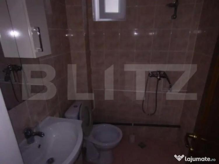 Spatiu 2 camere de inchiriat,42mp,parter,central,oras Nasaud - 3
