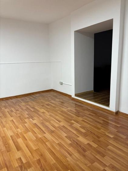 Spațiu comercial, de 120 mp, în Dosu Bricii