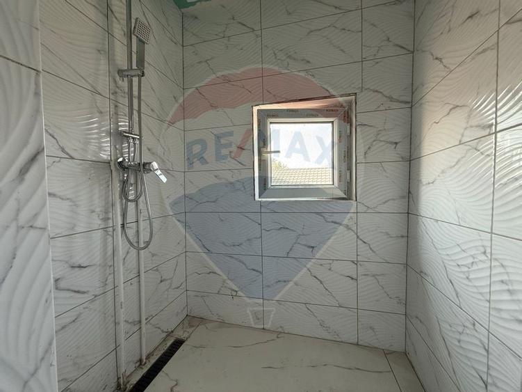 Casa  Vila cu 4 camere de vanzare in zona Medeea  Constanta - 10