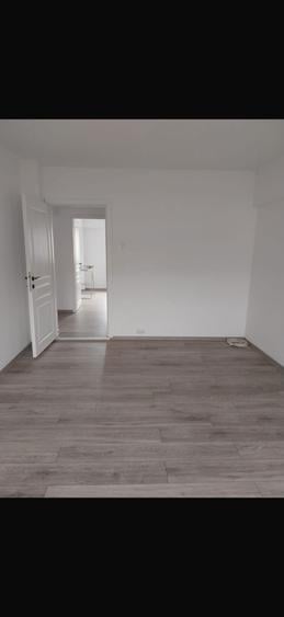 Apartament de vanzare - 6