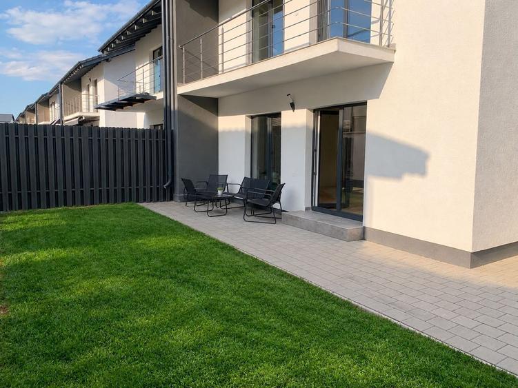 Duplex cu 4 camere cu Canalizare în Șelimbăr