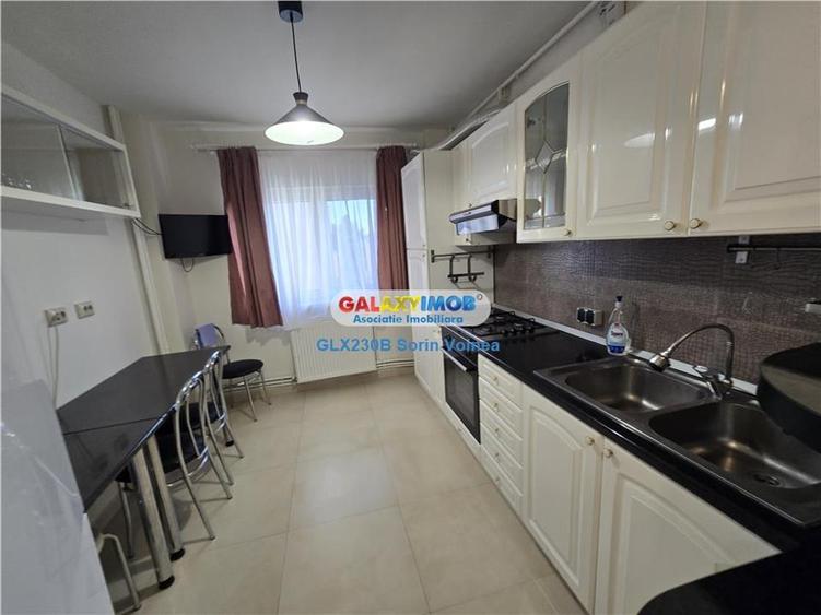 Apartament cu 4 camere semidecomandat, mobilat în Obor