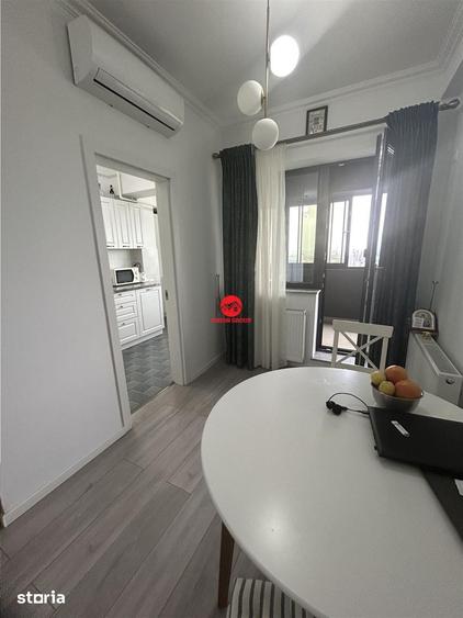 Apartament cu 2 camere decomandat în Far