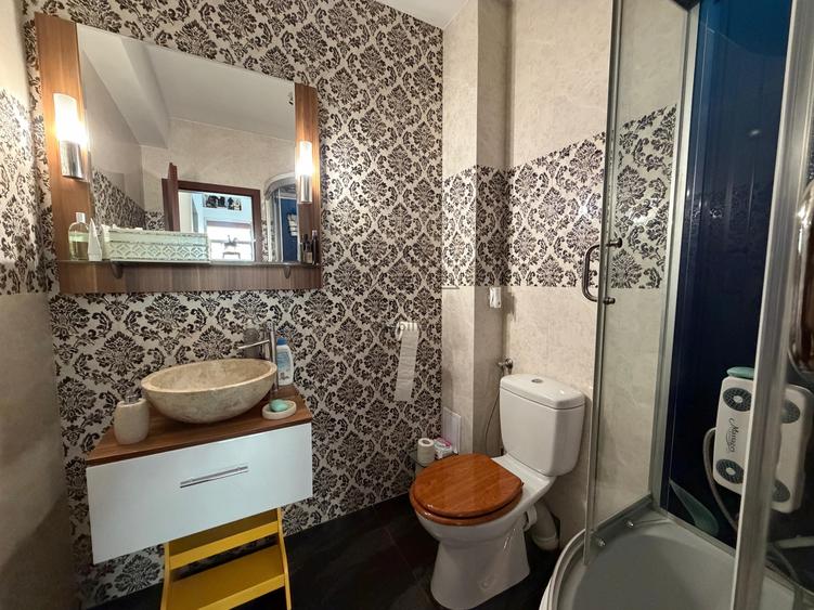 Casă individuală cu 4 camere cu Canalizare în Bună Ziua